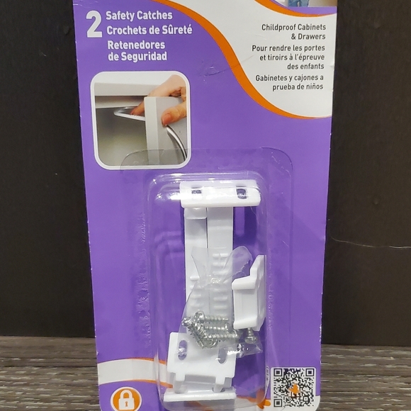 12/$30   BNIB safety catches - cabinet locks - Picture 1 of 5